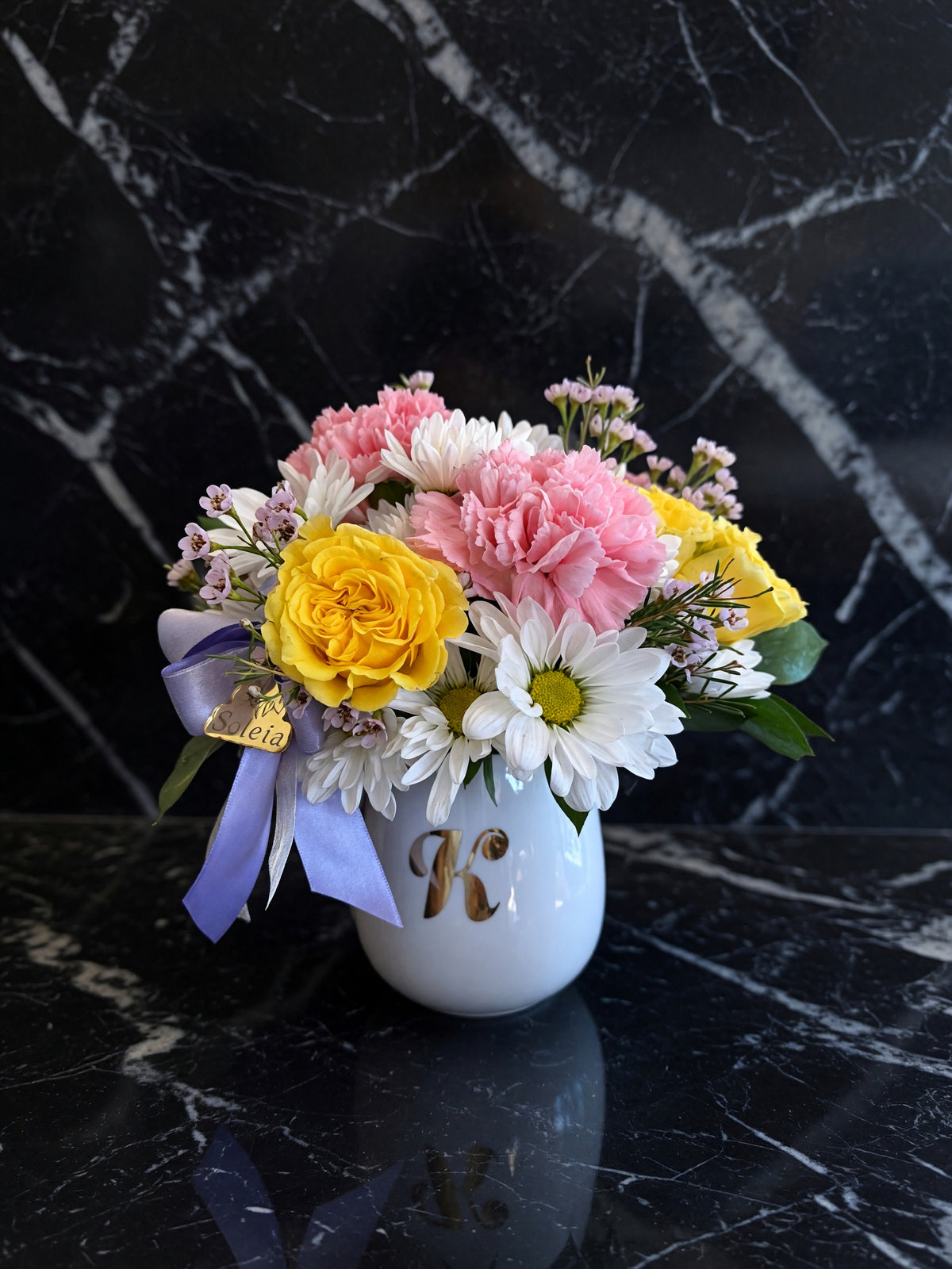 Coffee cup arrangement