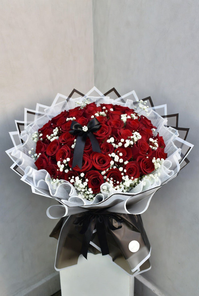Classic Red Roses Bqt
